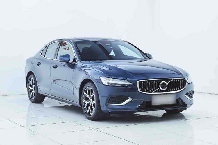 Used Volvo S60 2023 B4 Zhiyi Luxury Edition Exterior 2