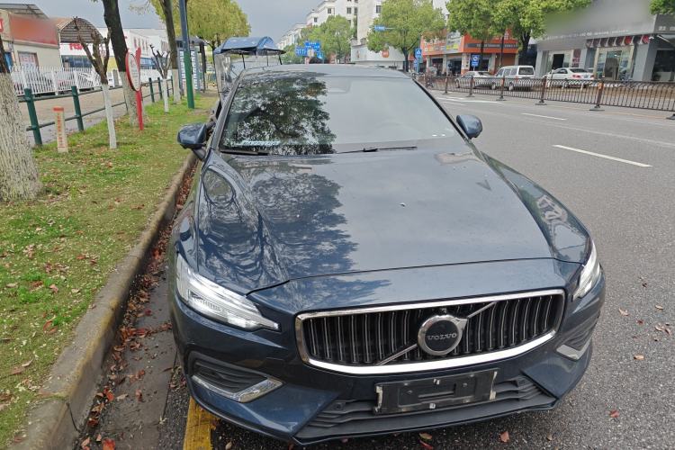Used Volvo S60 2023 B4 Zhiyi Luxury Edition Front