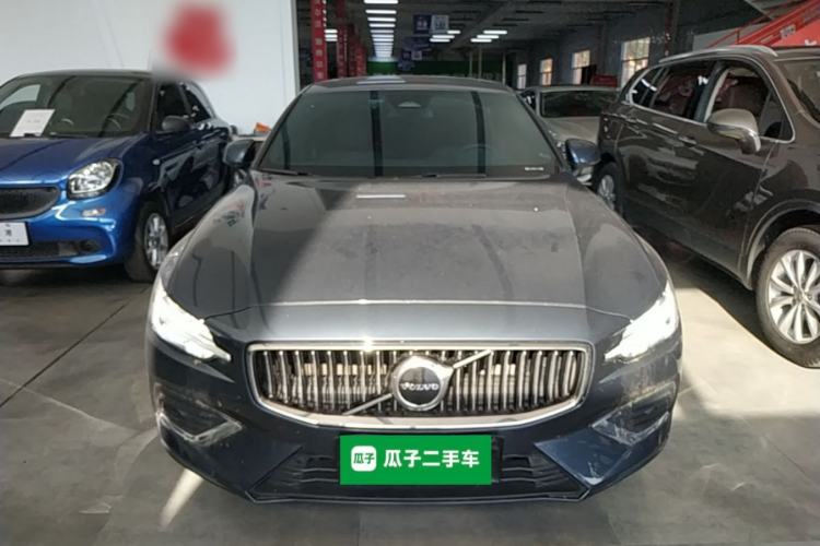 Used Volvo S60 2023 B4 Zhiyi Luxury Edition Front