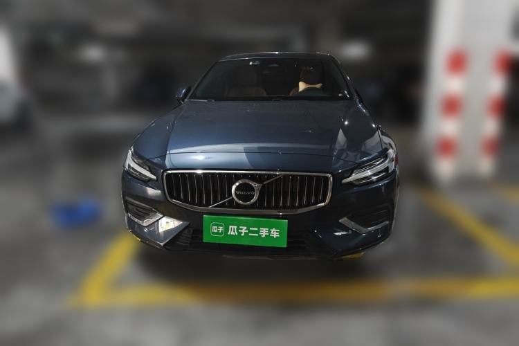 Used Volvo S60 2023 B4 Zhiyi Luxury Edition Front