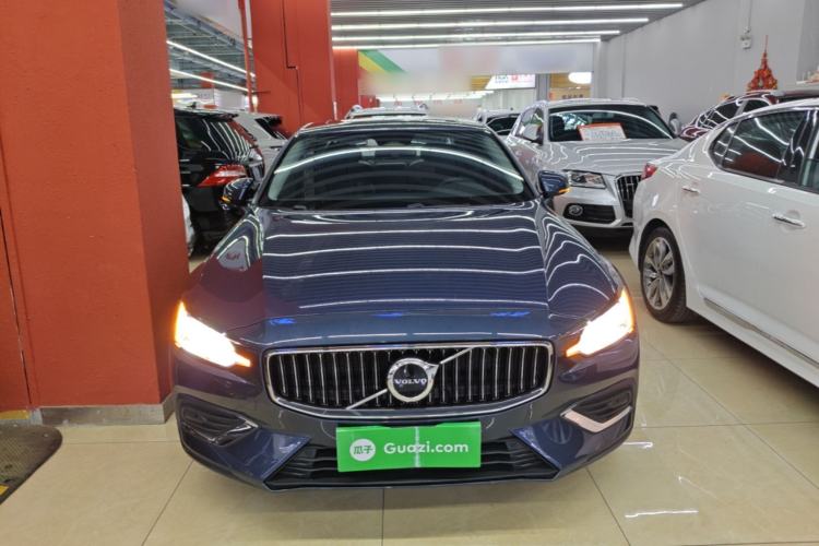 Used Volvo S60 2023 B4 Zhiyi Luxury Edition Front