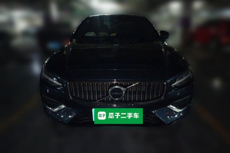 Used Volvo S60 2023 B4 Zhiyuan Luxury Edition Front
