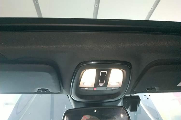 Used Volvo S60 2023 B4 Zhiyi Luxury Edition Headliner