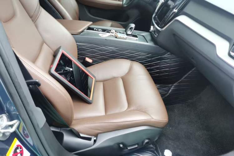 Used Volvo S60 2023 B4 Zhiyi Luxury Edition Interior 14