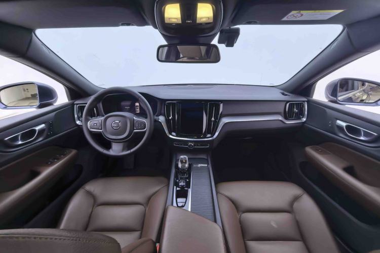 Used Volvo S60 2023 B4 Zhiyi Luxury Edition Interior 3