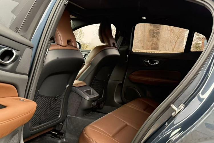 Used Volvo S60 2023 B4 Zhiyi Luxury Edition Interior 4