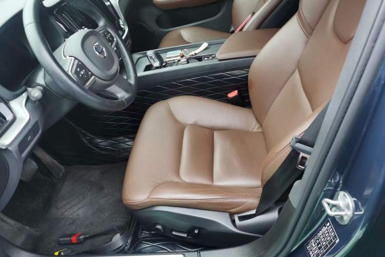 Used Volvo S60 2023 B4 Zhiyi Luxury Edition Interior 6