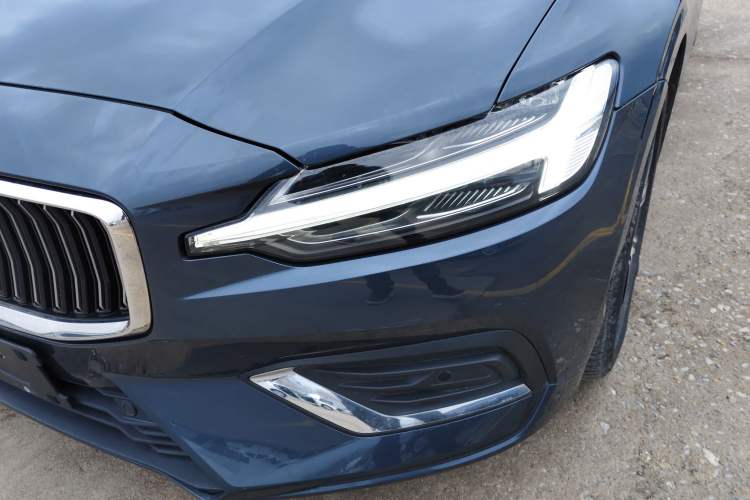 Used Volvo S60 2023 B4 Zhiyi Luxury Edition Left Front Headlight