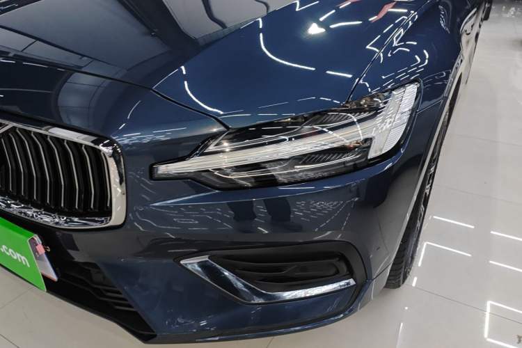 Used Volvo S60 2023 B4 Zhiyuan Luxury Edition Left Front Headlight