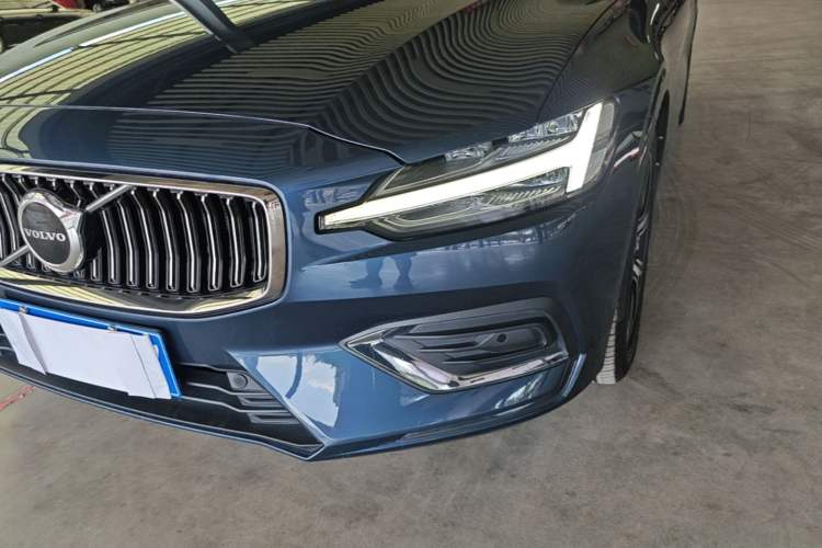Used Volvo S60 2023 B4 Zhiyi Luxury Edition Left Front Headlight
