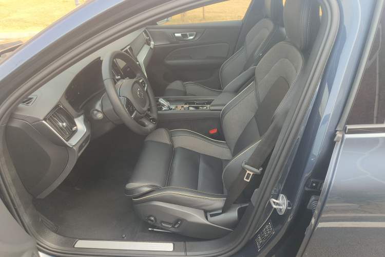 Used Volvo S60 2023 B5 Zhiya Sport Edition Left Front Seat