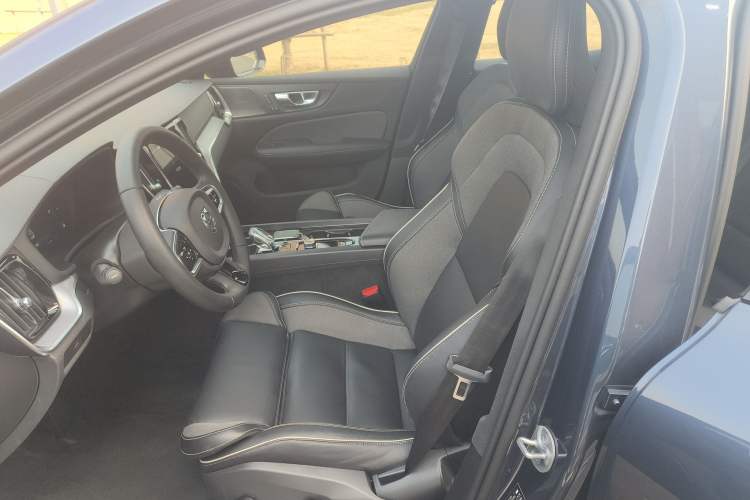 Used Volvo S60 2023 B5 Zhiya Sport Edition Left Rear Seat