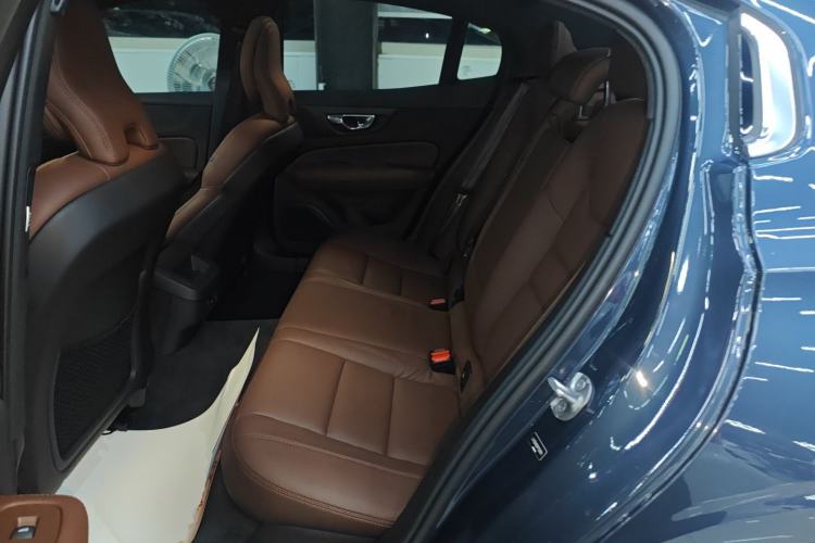 Used Volvo S60 2023 B4 Zhiyuan Luxury Edition Left Rear Seat