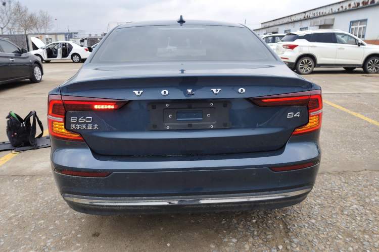 Used Volvo S60 2023 B4 Zhiyi Luxury Edition Rear