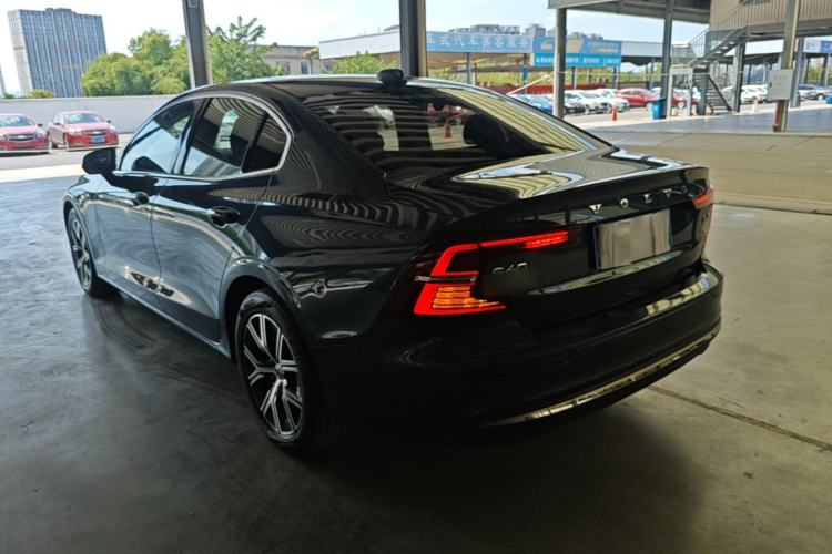 Used Volvo S60 2023 B4 Zhiyi Luxury Edition Rear Left 45 Deg