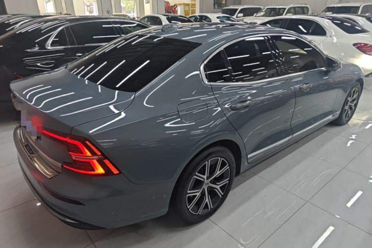Used Volvo S60 2023 B4 Zhiyi Luxury Edition Rear Right 45 Deg