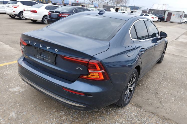 Used Volvo S60 2023 B4 Zhiyi Luxury Edition Rear Right 45 Deg