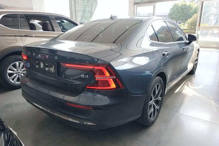 Used Volvo S60 2023 B4 Zhiyi Luxury Edition Rear Right 45 Deg