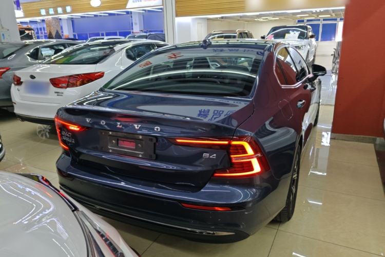 Used Volvo S60 2023 B4 Zhiyi Luxury Edition Rear Right 45 Deg