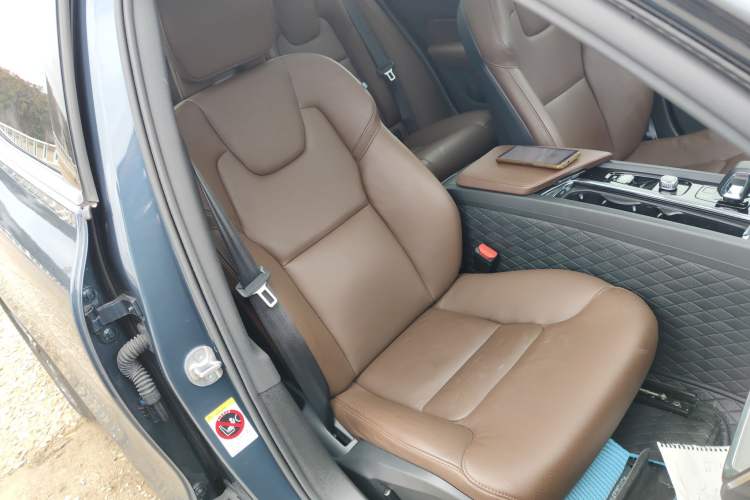 Used Volvo S60 2023 B4 Zhiyi Luxury Edition Right Front Seat