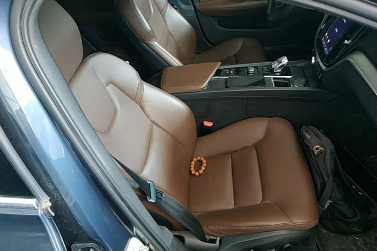 Used Volvo S60 2023 B4 Zhiyi Luxury Edition Right Front Seat