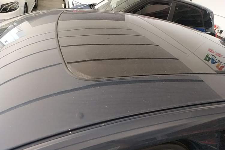Used Volvo S60 2023 B4 Zhiyi Luxury Edition Roof