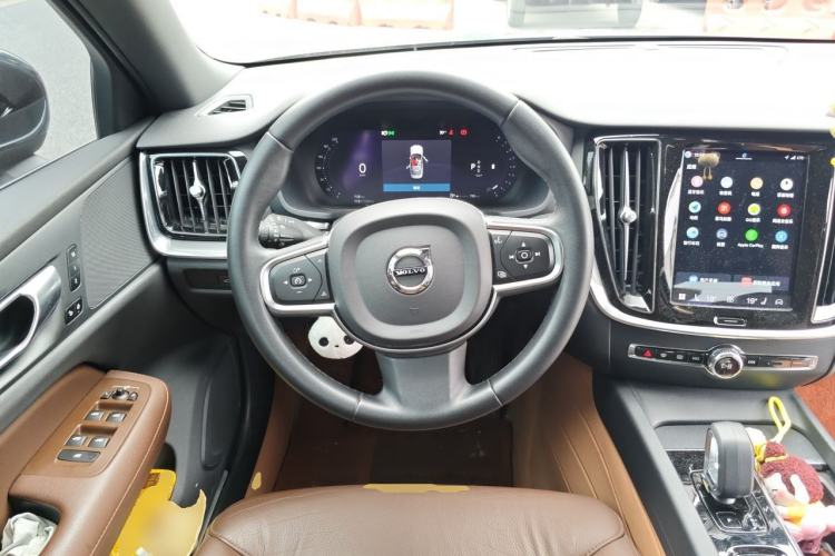 Used Volvo S60 2023 B4 Zhiyi Luxury Edition Steering Wheel