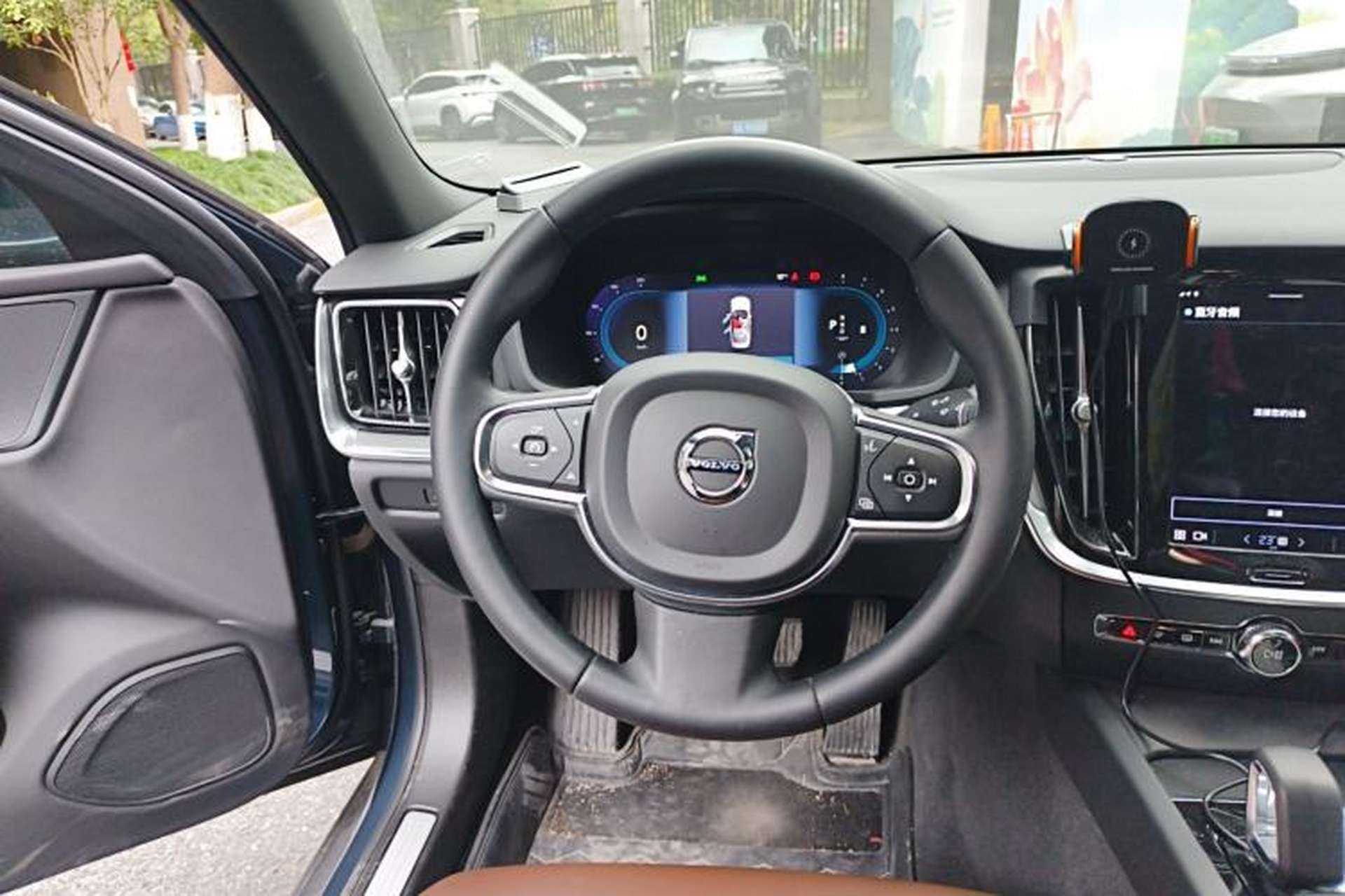 Used Volvo S60 2023 B4 Zhiyi Luxury Edition Steering Wheel