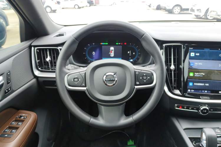 Used Volvo S60 2023 B4 Zhiyi Luxury Edition Steering Wheel