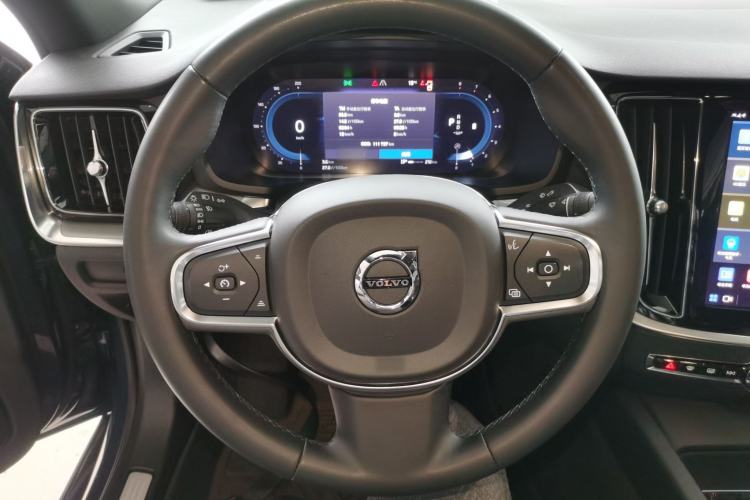 Used Volvo S60 2023 B4 Zhiyi Luxury Edition Steering Wheel
