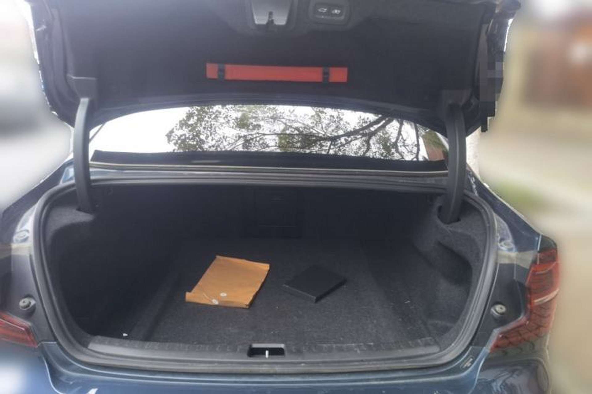 Used Volvo S60 2023 B4 Zhiyuan Luxury Edition Trunk