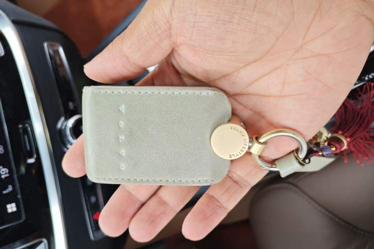 Used Volvo S60 2023 B4 Zhiyi Luxury Edition Vehicle Key