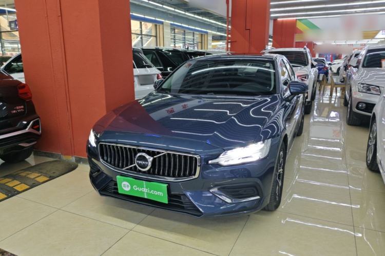 Used Volvo S60 2023 B4 Zhiyi Luxury Edition Guazi used car, China used car export, Used car for sale, Used  cars, Cheapest cars for sale
