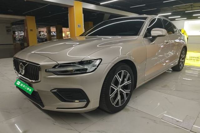 Used Volvo S60 2023 B4 Zhiyi Luxury Edition
