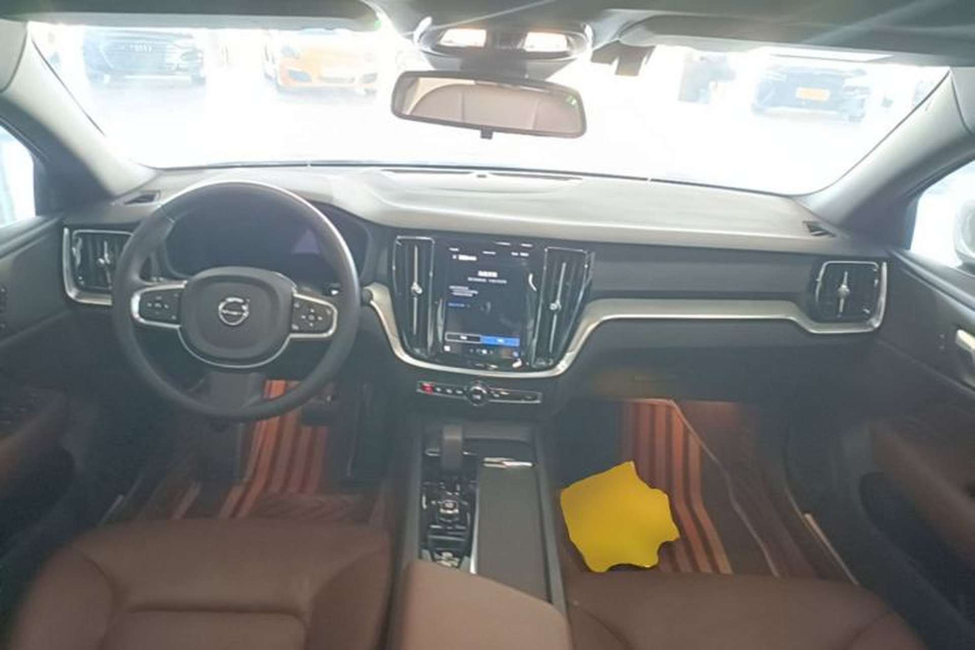 Used Volvo S60 2023 B4 Zhiyi Luxury Edition Center Console