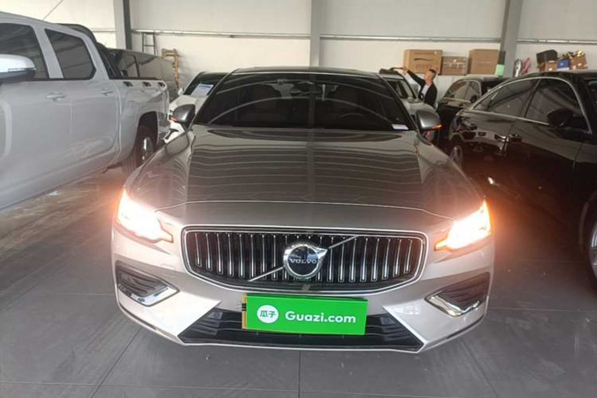 Used Volvo S60 2023 B4 Zhiyi Luxury Edition Front