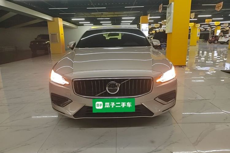 Used Volvo S60 2023 B4 Zhiyi Luxury Edition Front