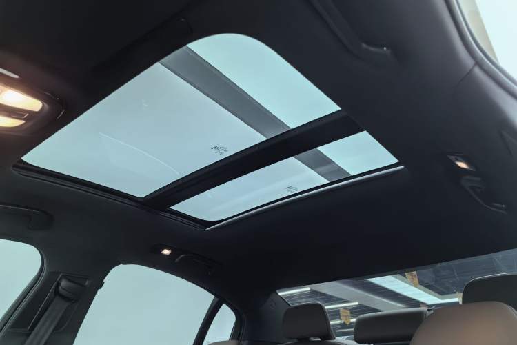 Used Volvo S60 2023 B4 Zhiyi Luxury Edition Interior 5