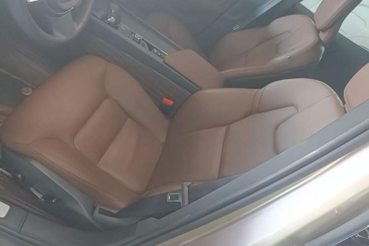 Used Volvo S60 2023 B4 Zhiyi Luxury Edition Left Front Seat