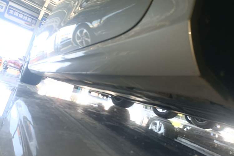 Used Volvo S60 2023 B4 Zhiyi Luxury Edition Left Side Sill