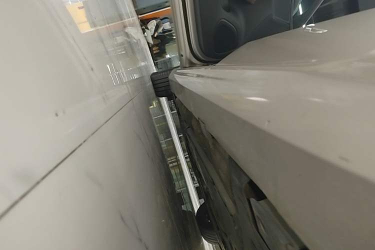 Used Volvo S60 2023 B4 Zhiyi Luxury Edition Left Side Sill