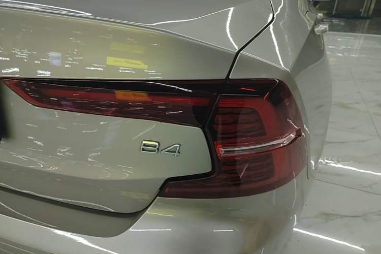 Used Volvo S60 2023 B4 Zhiyi Luxury Edition Right Rear Taillight