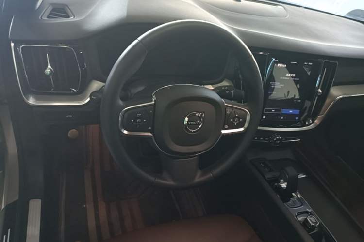 Used Volvo S60 2023 B4 Zhiyi Luxury Edition Steering Wheel