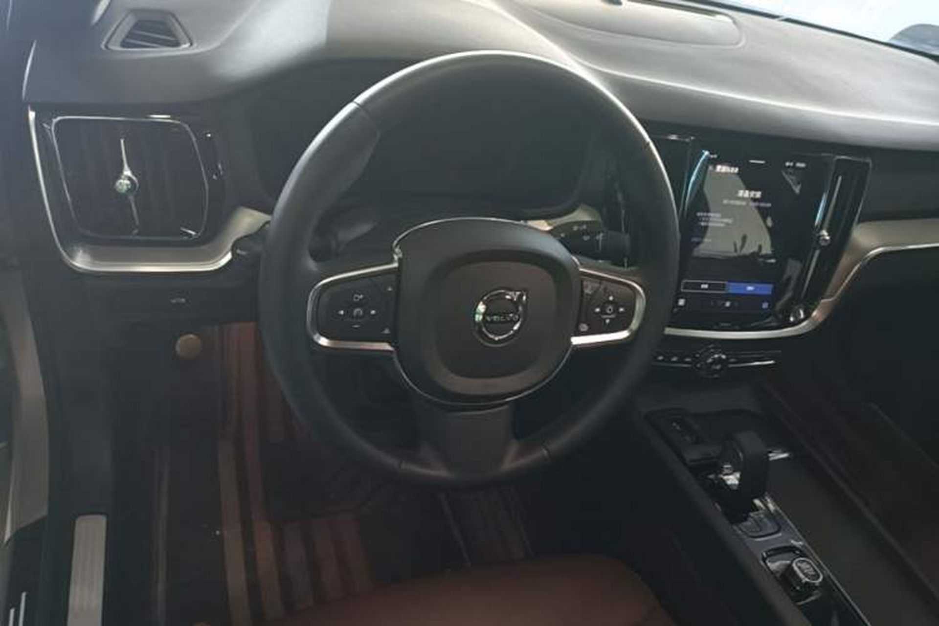 Used Volvo S60 2023 B4 Zhiyi Luxury Edition Steering Wheel