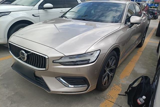 Used Volvo S60 2023 B4 Zhiyi Luxury Edition