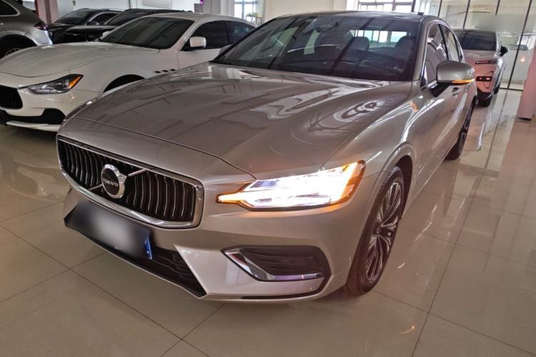 Used Volvo S60 2023 B4 Zhiyuan Luxury Edition Guazi used car, China used car export, Used car for sale, Used cars, Cheapest cars for sale