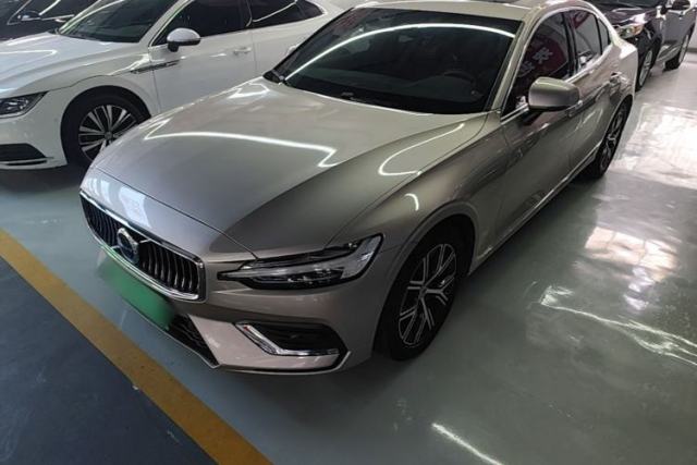 Used Volvo S60 2023 B4 Zhiyi Luxury Edition