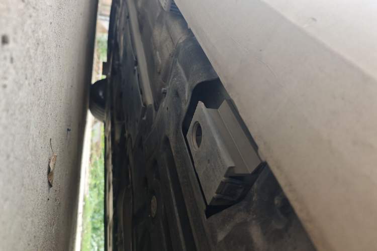 Used Volvo S60 2023 B4 Zhiyi Luxury Edition Chassis Rear Left