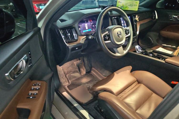 Used Volvo S60 2023 B4 Zhiyuan Luxury Edition Driver Seat