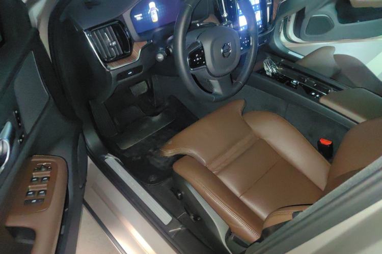 Used Volvo S60 2023 B4 Zhiyi Luxury Edition Driver Seat